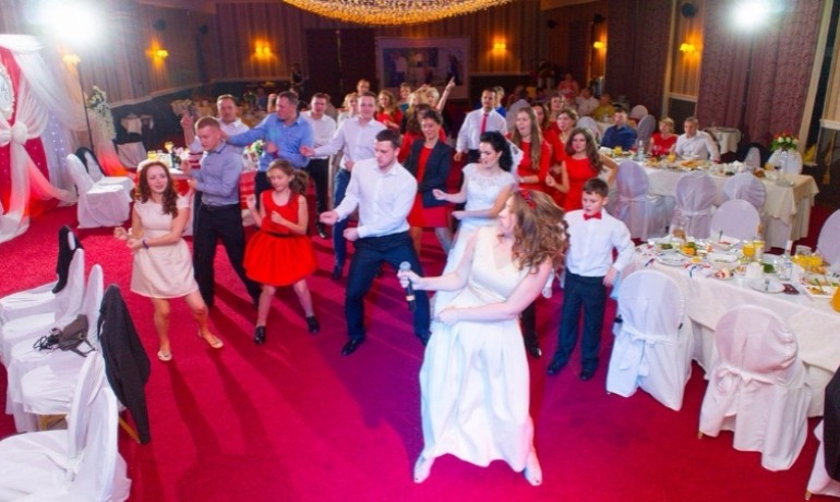 Ведущая на свадьбу Екатерина Дмитриева в Вологде отзывы и